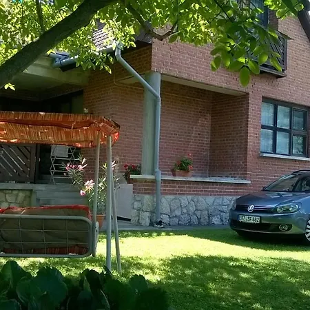 Lilla Apartman Апартаменты