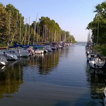 Lilla Apartman * Balatonkeresztúr